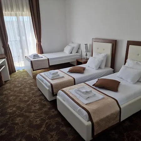 Pozzo 4* Μπούντβα